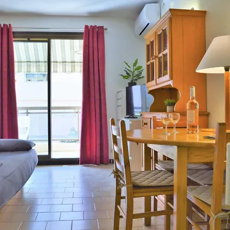 Climatise Avec Balcon Et Parking Privatif, A 100m De La - - Fr-1-251-352