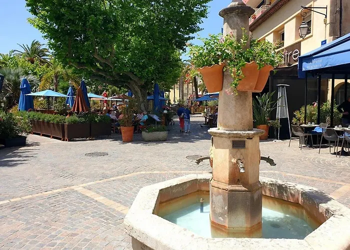 Lägenhet Climatise Avec Balcon Et Parking Privatif, A 100m De La - - Fr-1-251-352 Le Lavandou